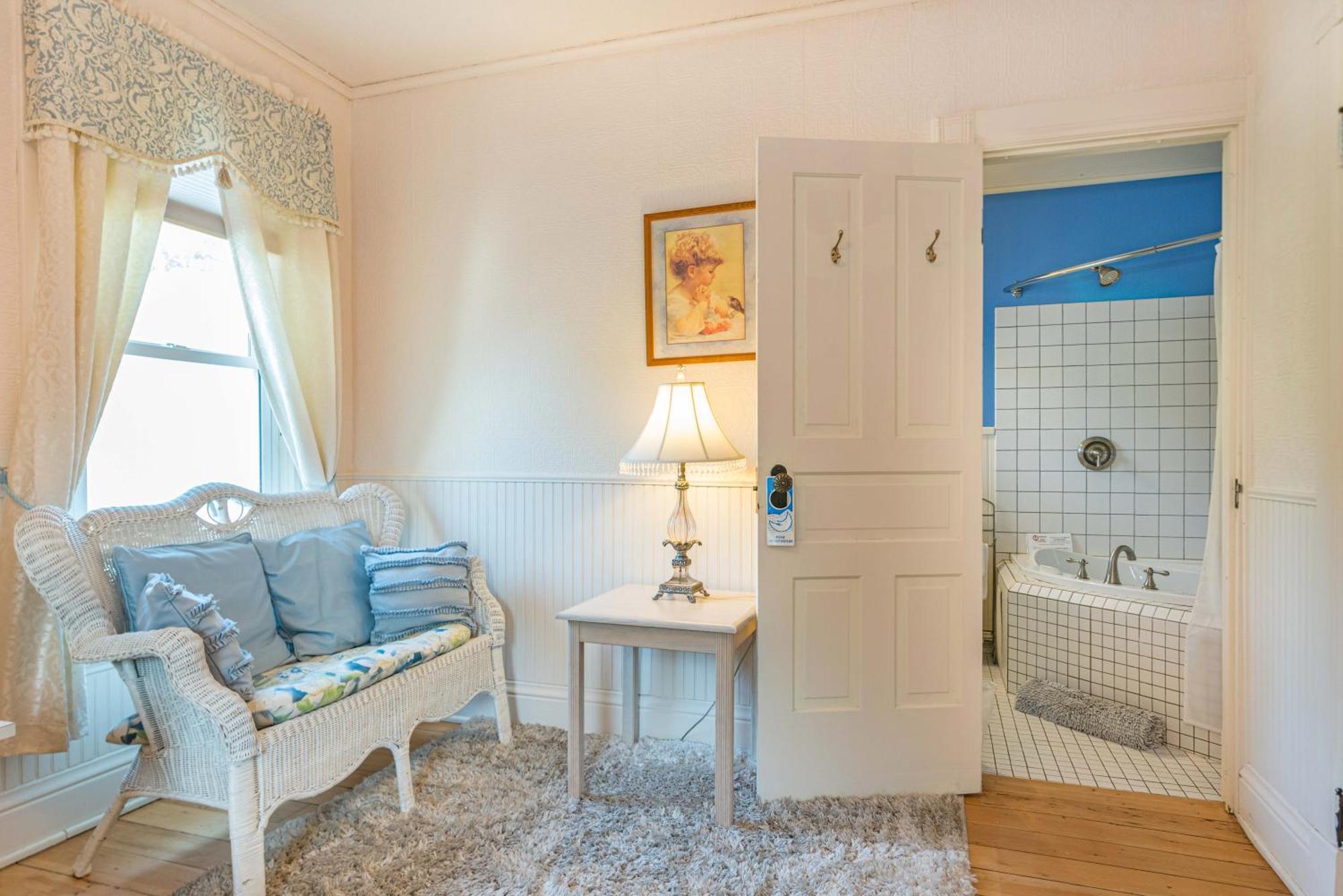 White Rose Inns & Motel Wisconsin Dells Room photo